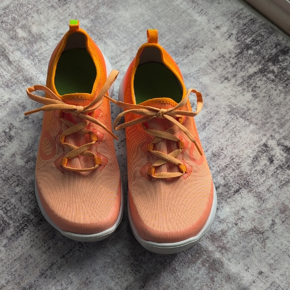 Oofos Women's Sneakers 8.5
